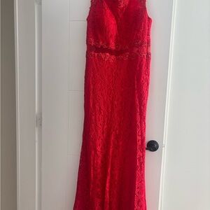 Elegant Red Lace Evening Gown